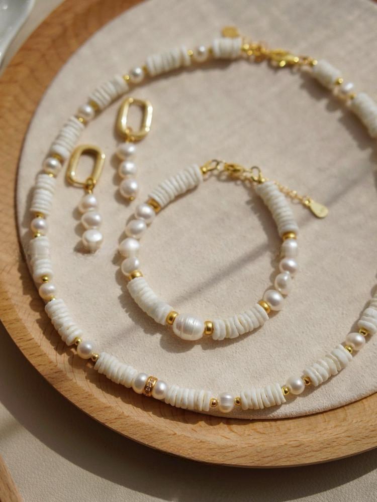 Natural Shell Freshwater Pearl Baroque Gold Plated Bracelet