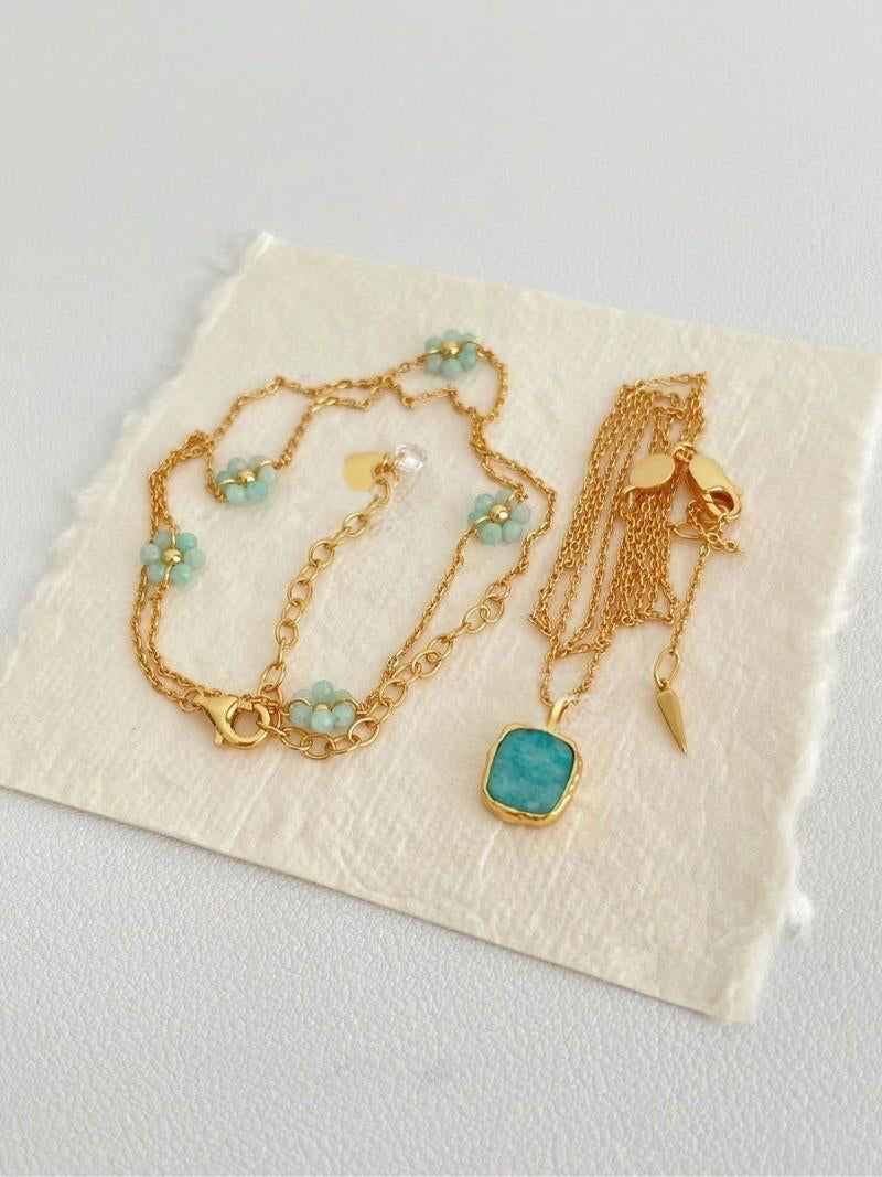 Floral Natural Stone Beaded Necklace