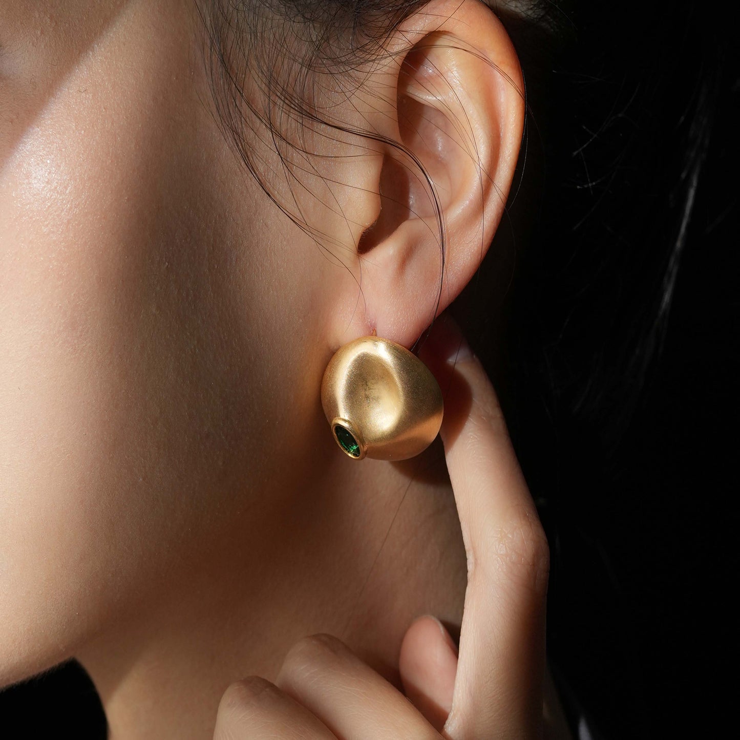 Green Stone Melt Studs Earrings