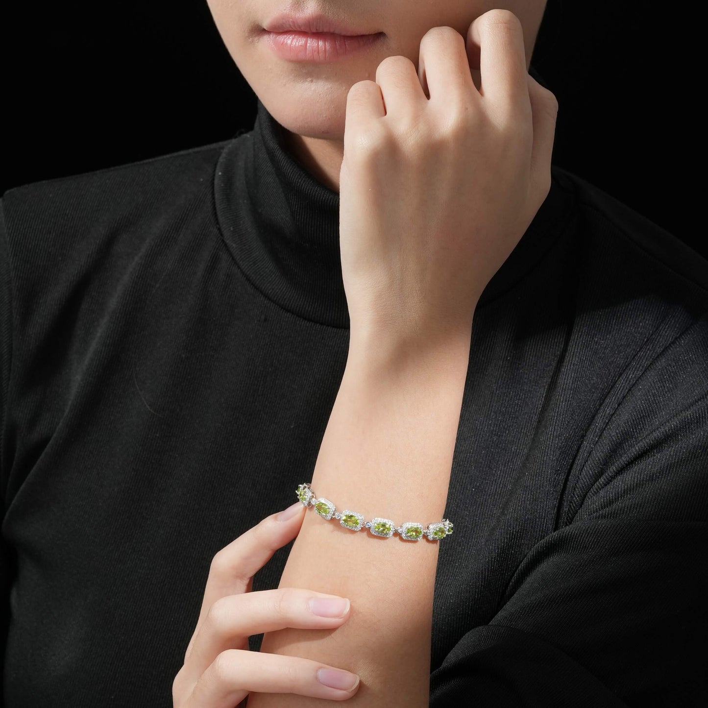 Peridot Geometric Frame Bracelet