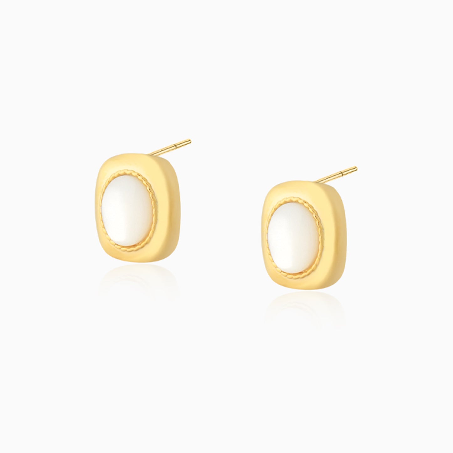 Sleek Oval Mother of Pearls Earrings