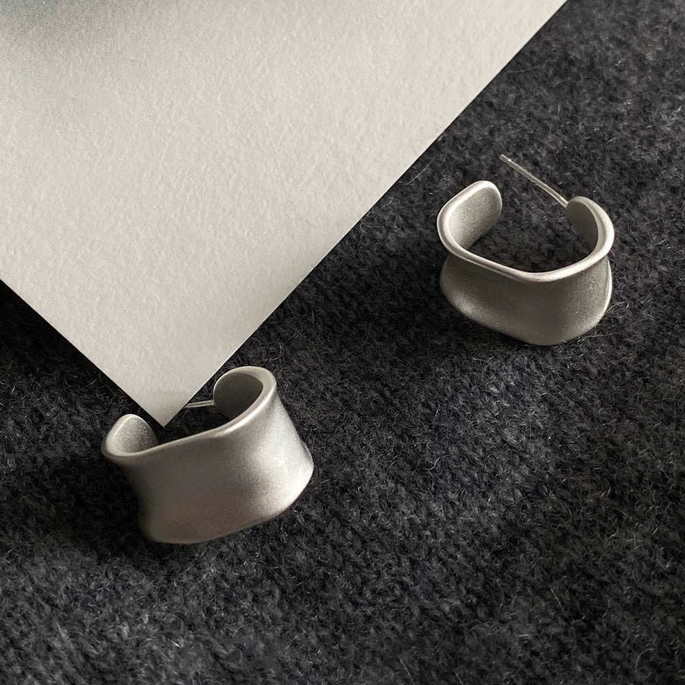 Modern Wave Curve Hoop Earrings