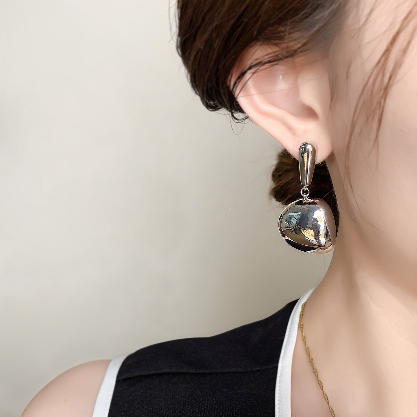 Irregular Oval Drop Earrings