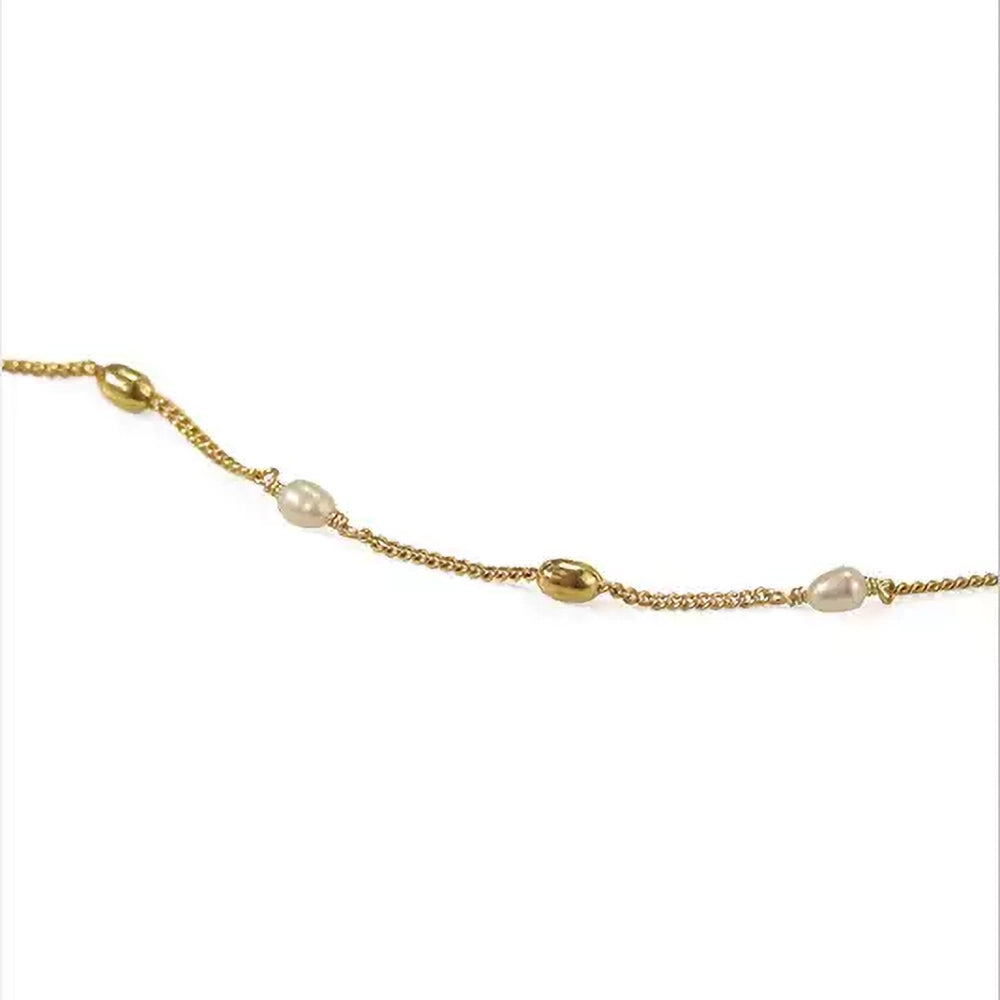 Elegant Gold Plated Hook Clasp Pearls Bracelet