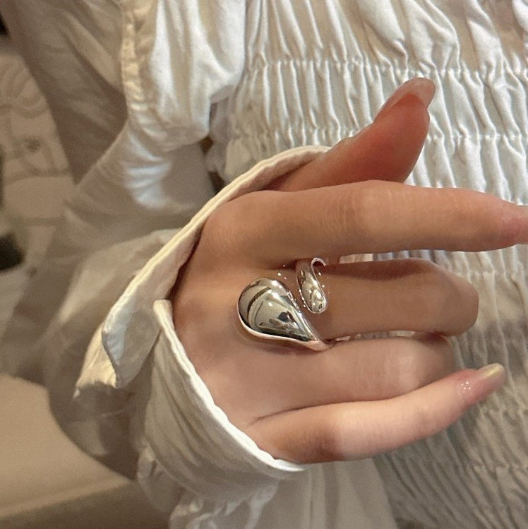 Ripple Liquid Form Ring