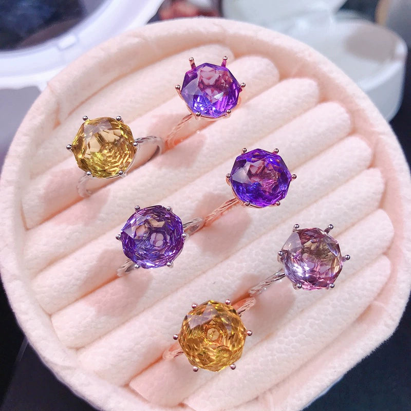 Crown-Set Round Ring