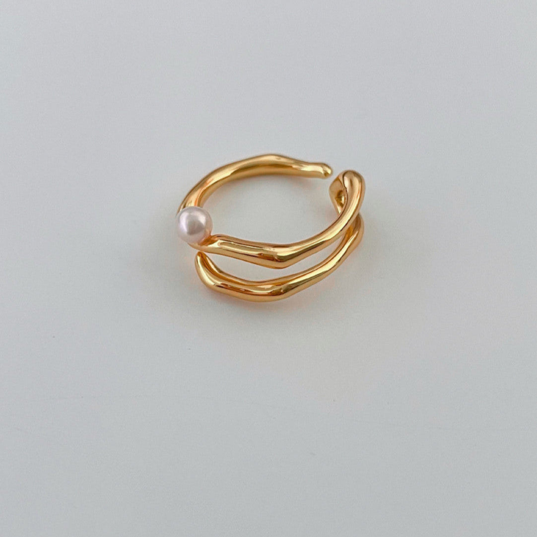 Irregular Pearl Line Ring