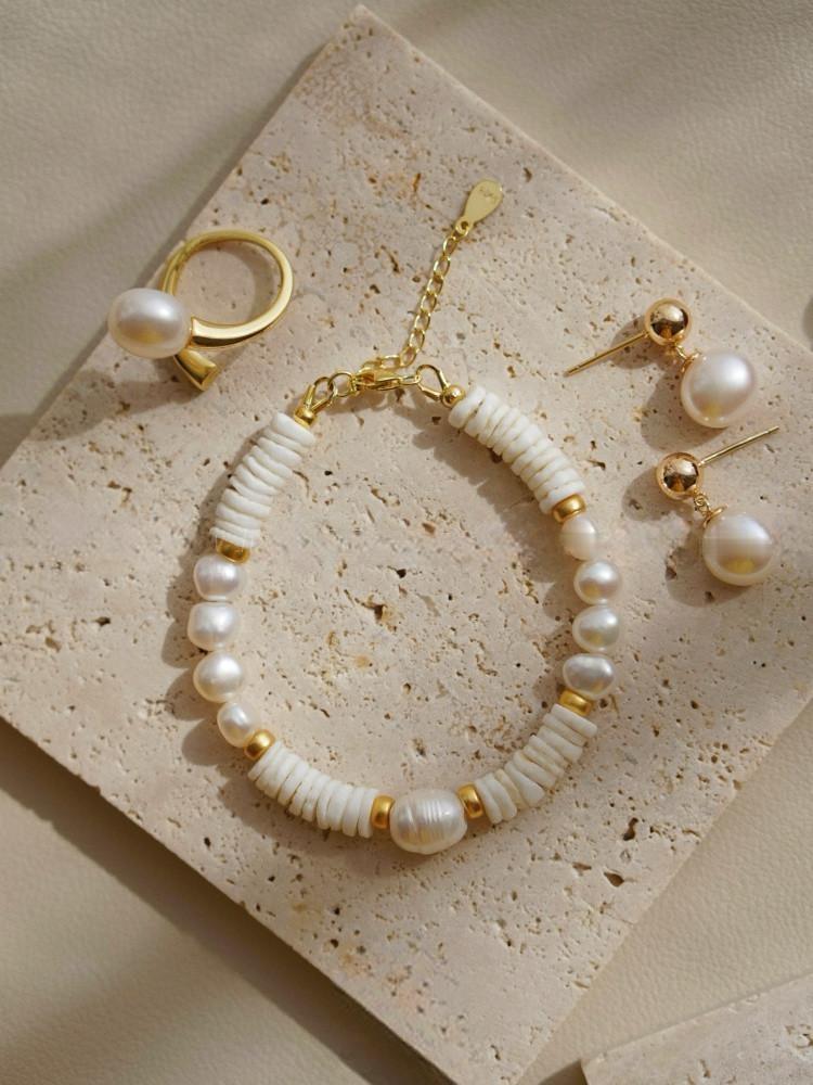 Natural Shell Freshwater Pearl Baroque Gold Plated Bracelet