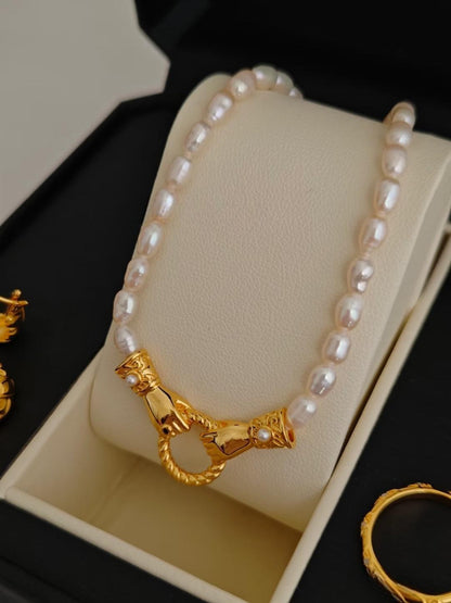 Hand-in-Hand Freshwater Pearl Necklace