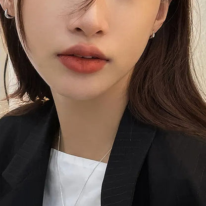 Minimal C-Hoop Earrings