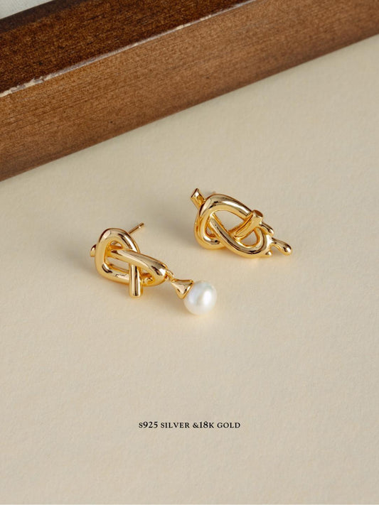 Weave Shaped Gold Plated Pearl Earrings