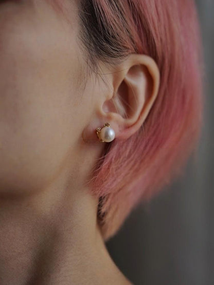 Freshwater Pearl Bull Head Stud Earrings