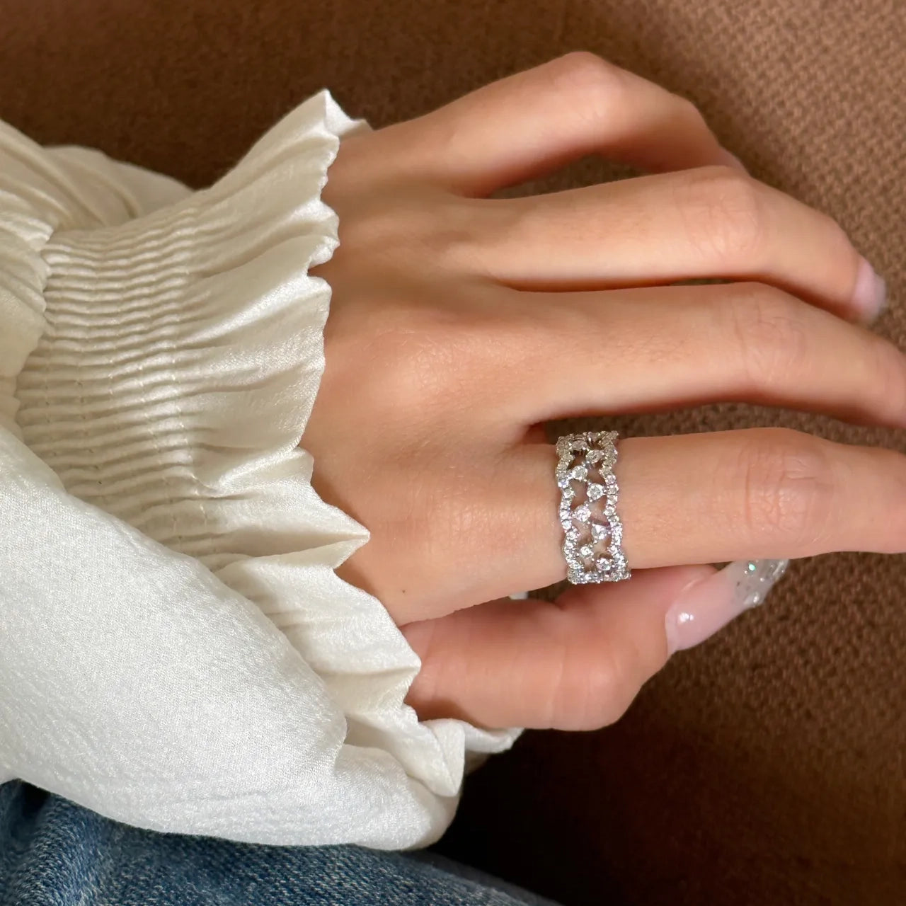 Petal Lace Eternity Ring