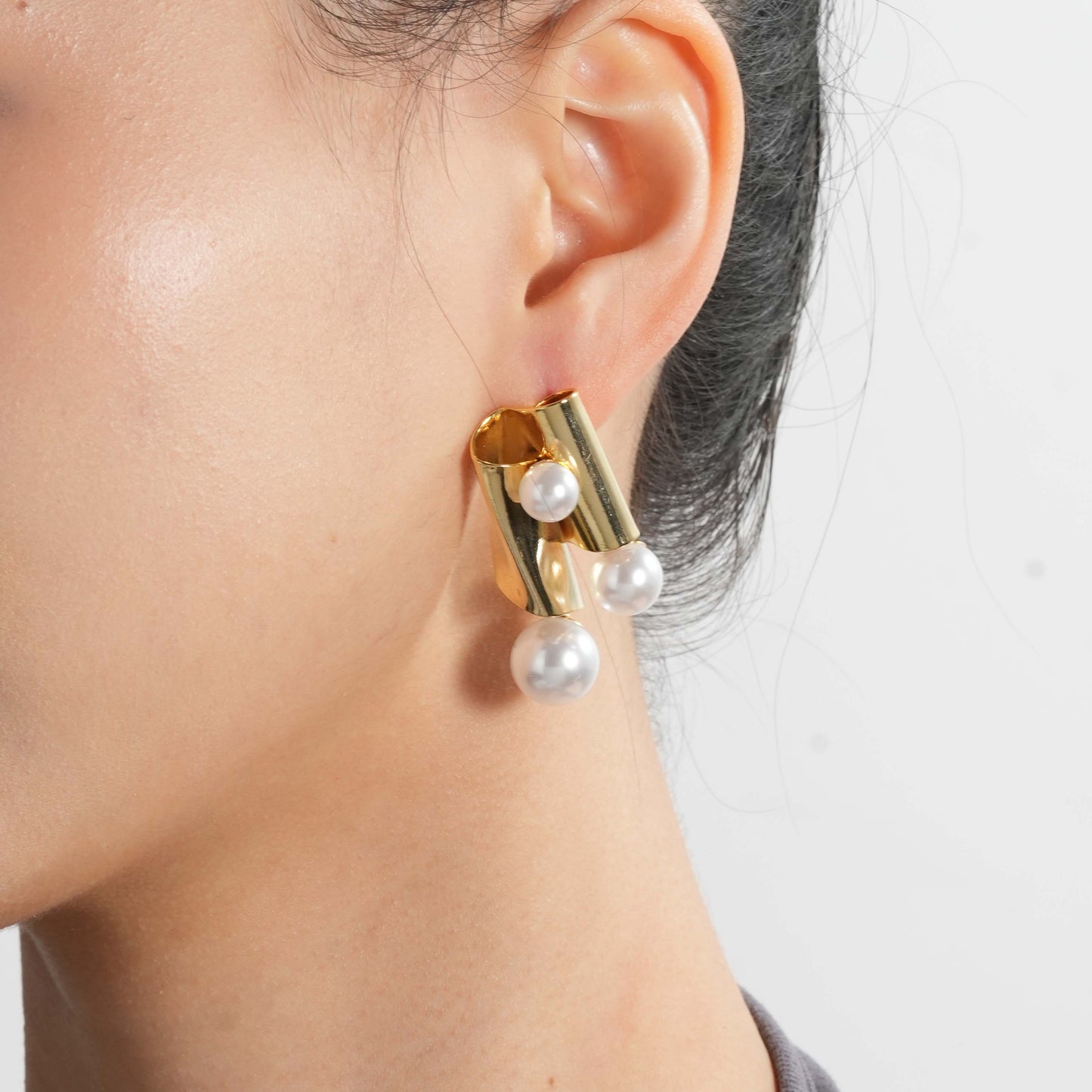 Curled Pearl Drop Earrings