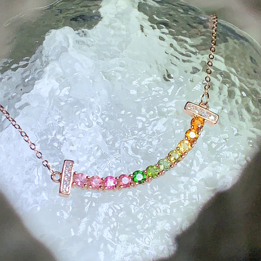 Curved Serenity Beryl Pendant