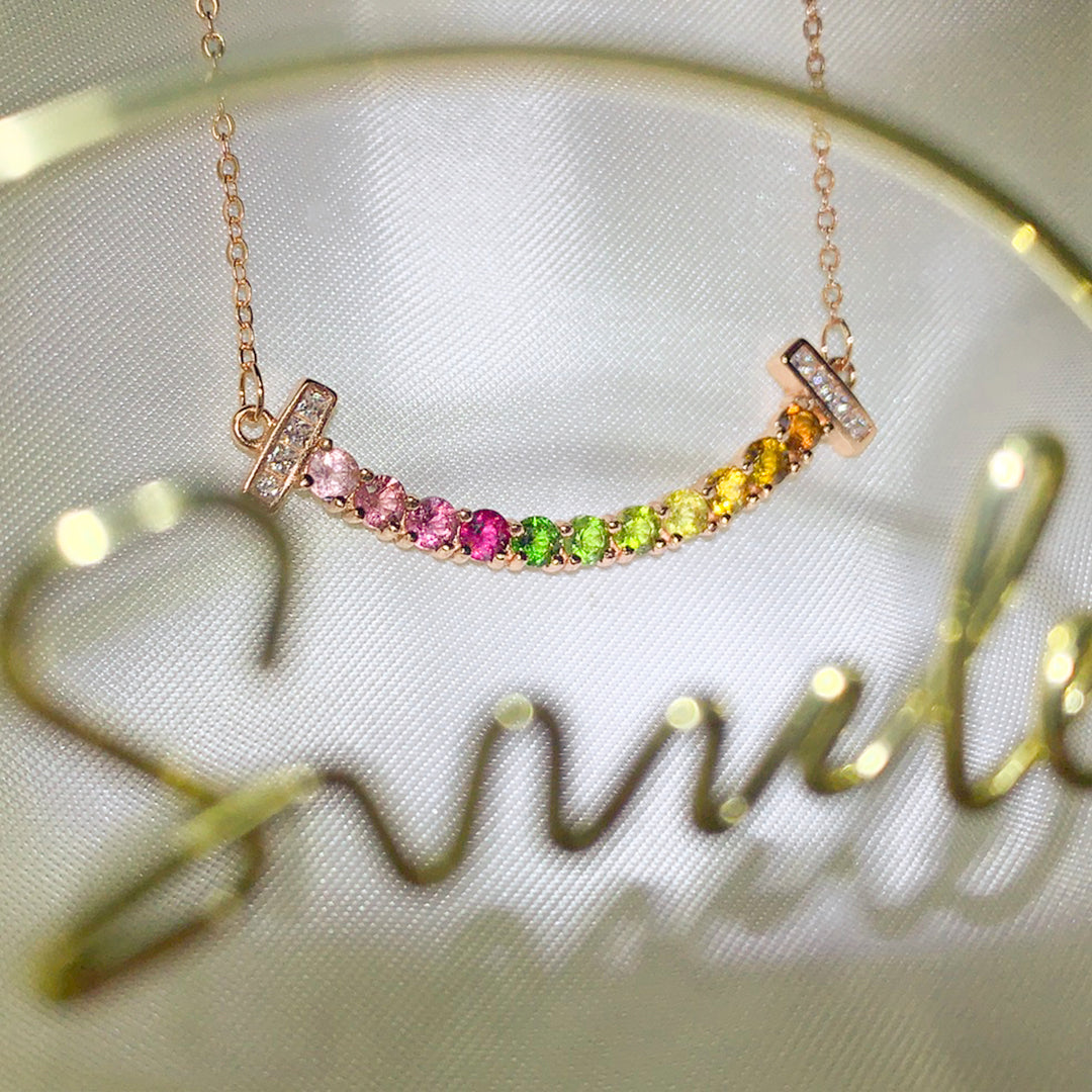 Curved Serenity Beryl Pendant