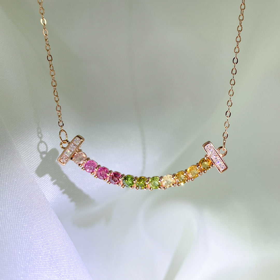Curved Serenity Beryl Pendant