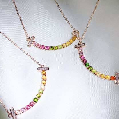 Curved Serenity Beryl Pendant