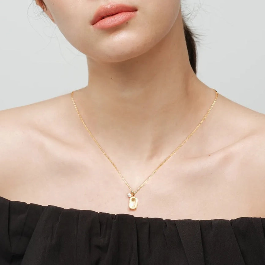 Brushed Gold Texture Neckalce