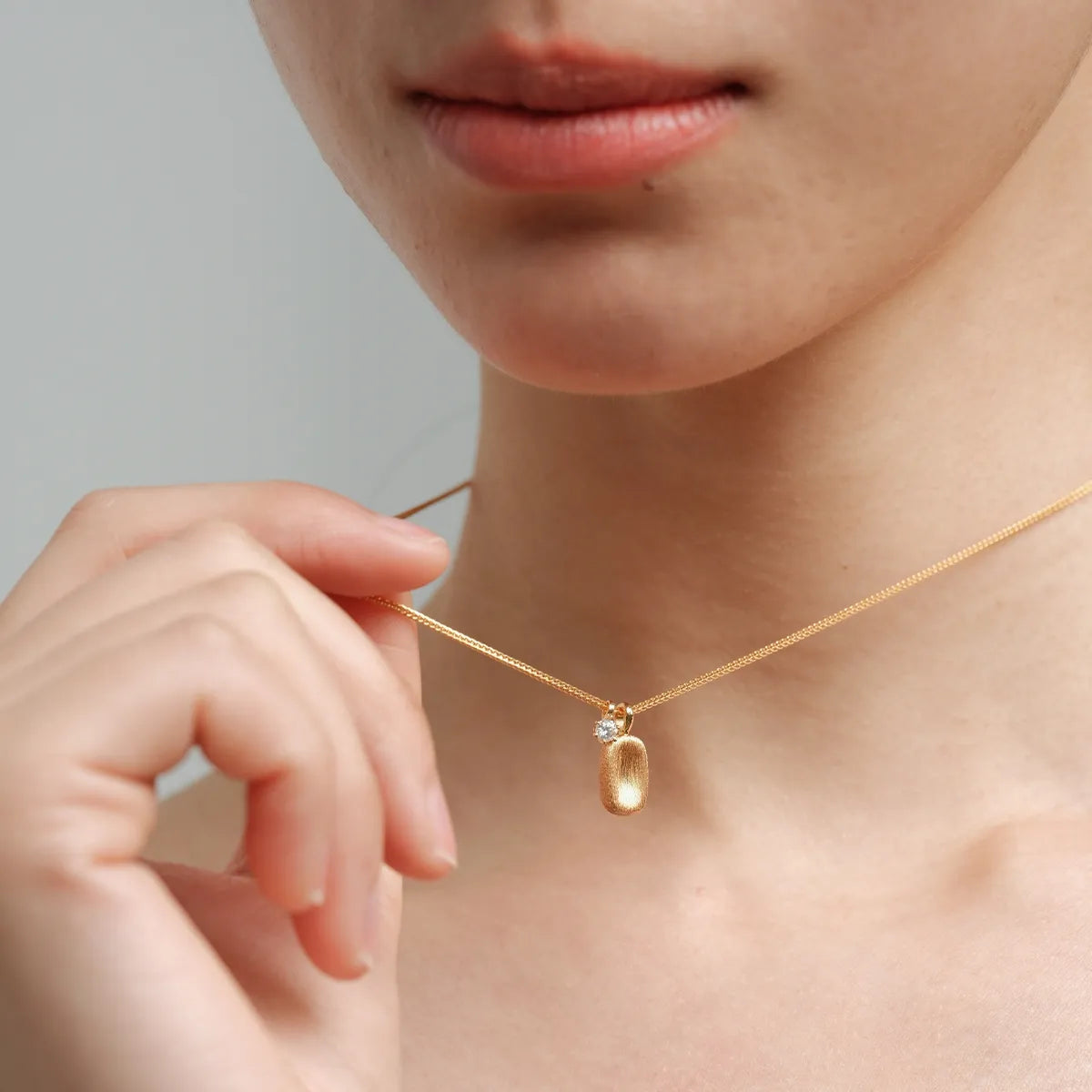 Brushed Gold Texture Neckalce