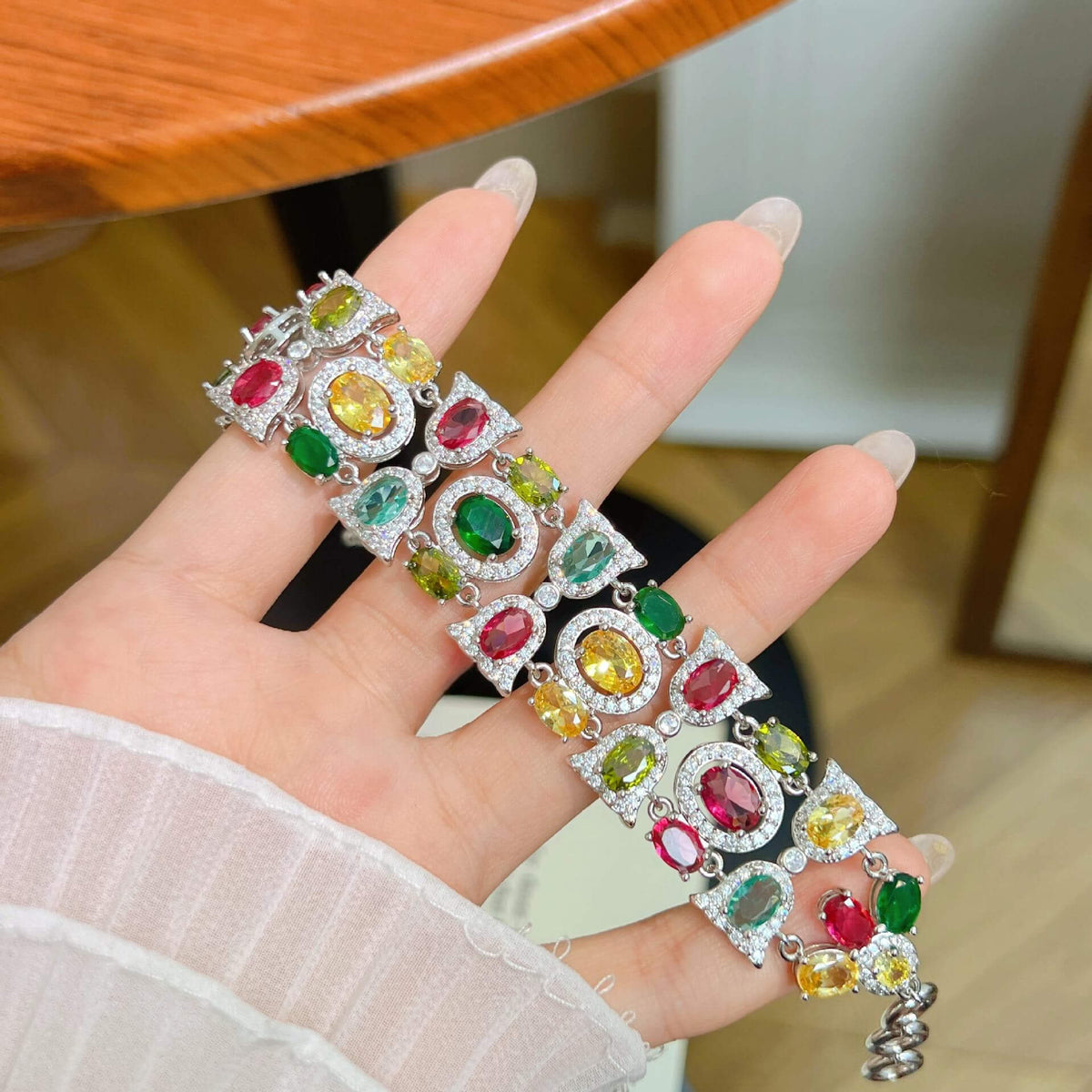 Multicolor Cluster Wide Link Bracelet