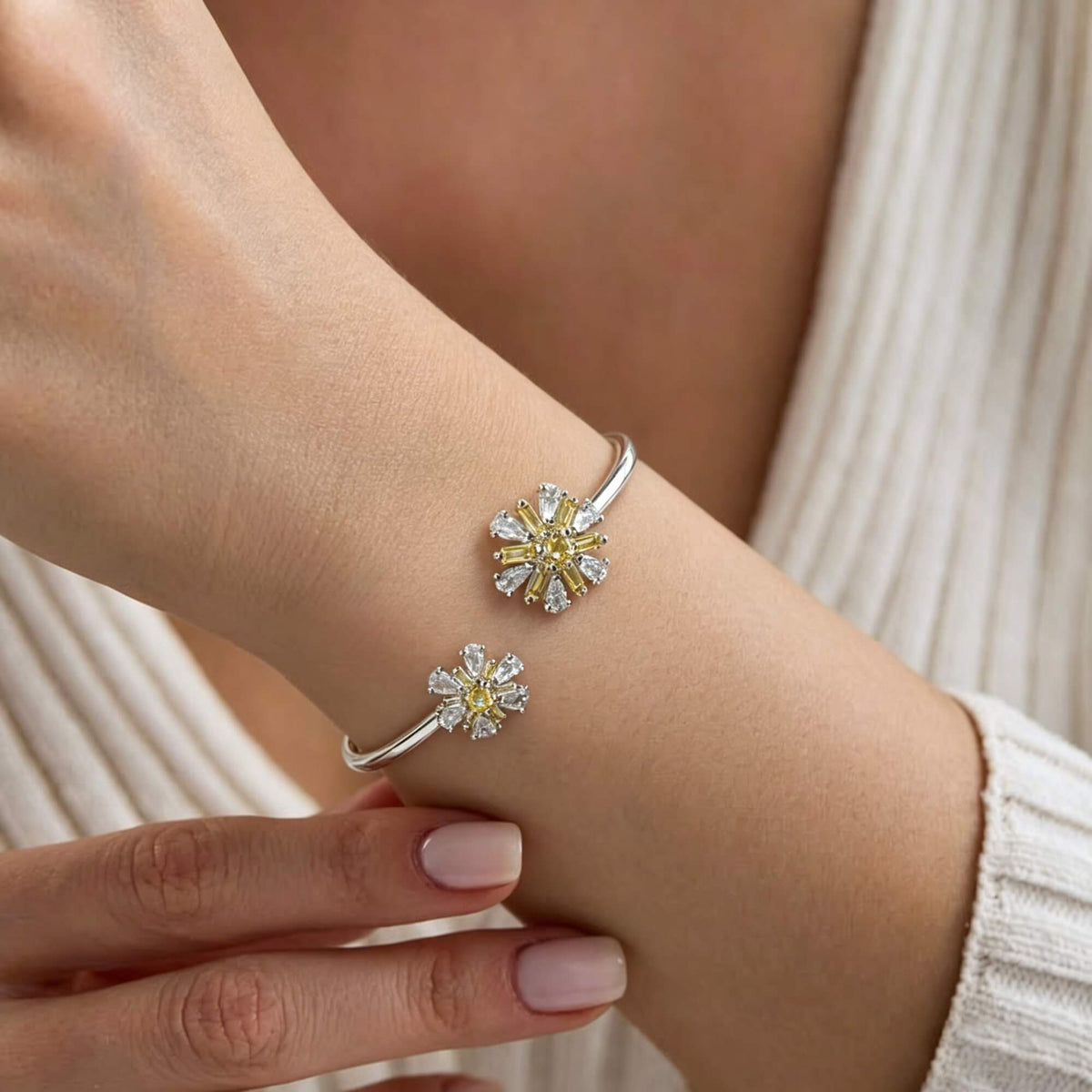 Daisy Bloom Bangle