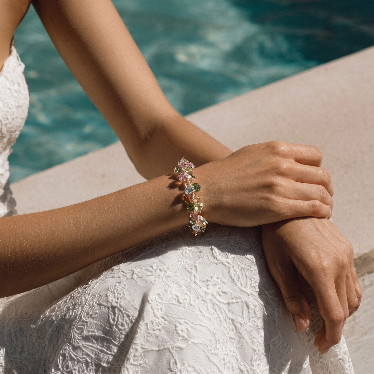 Bloom Wreath Green Crystal Bracelet