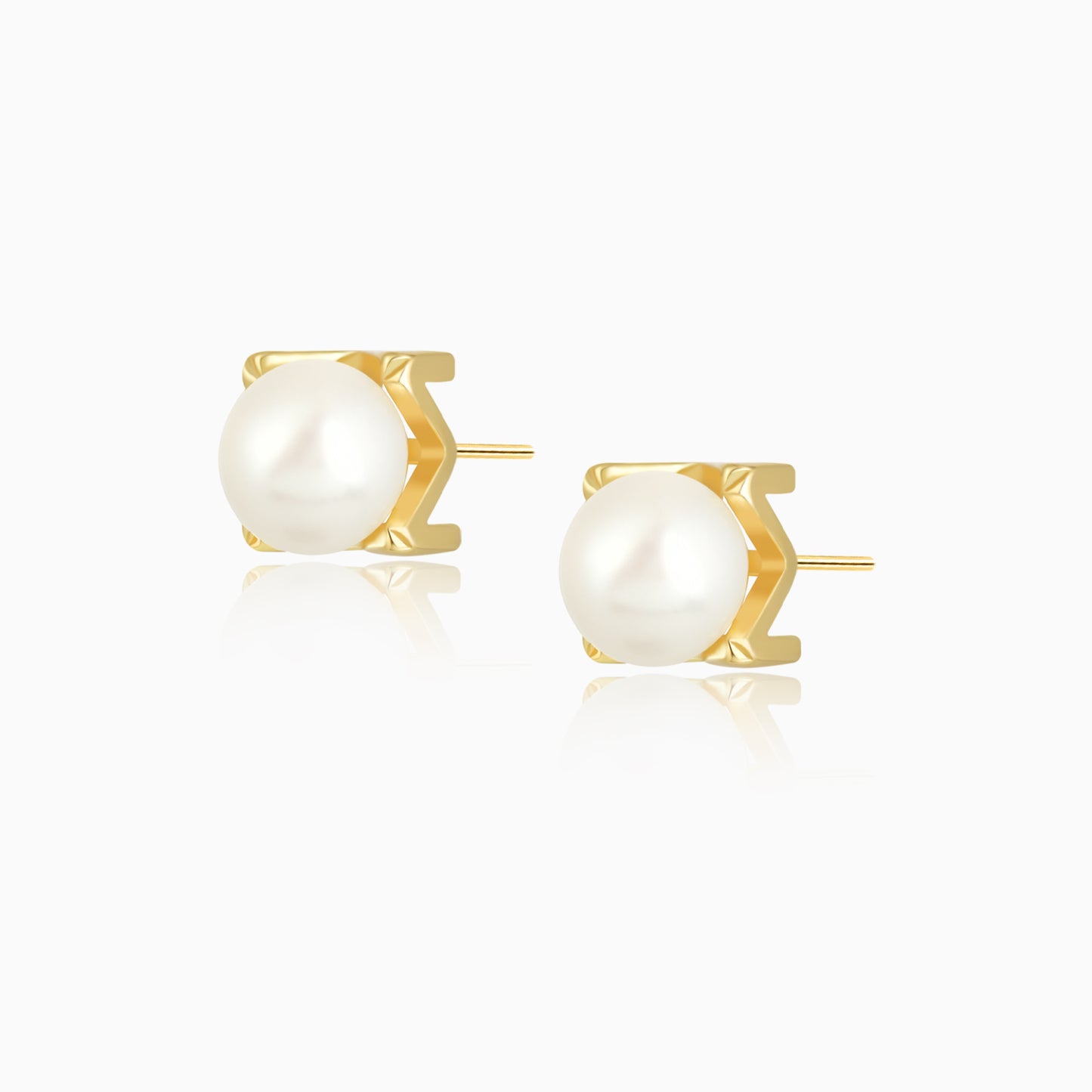 Freshwater Pearl Bull Head Stud Earrings