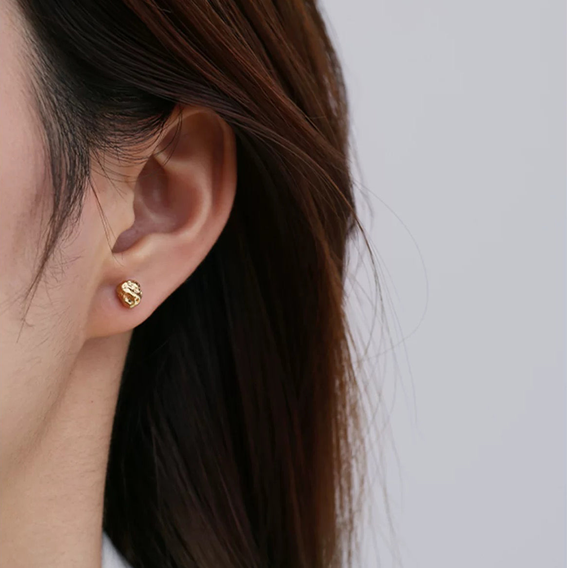 Elegant Textured Faceted Stud Earrings