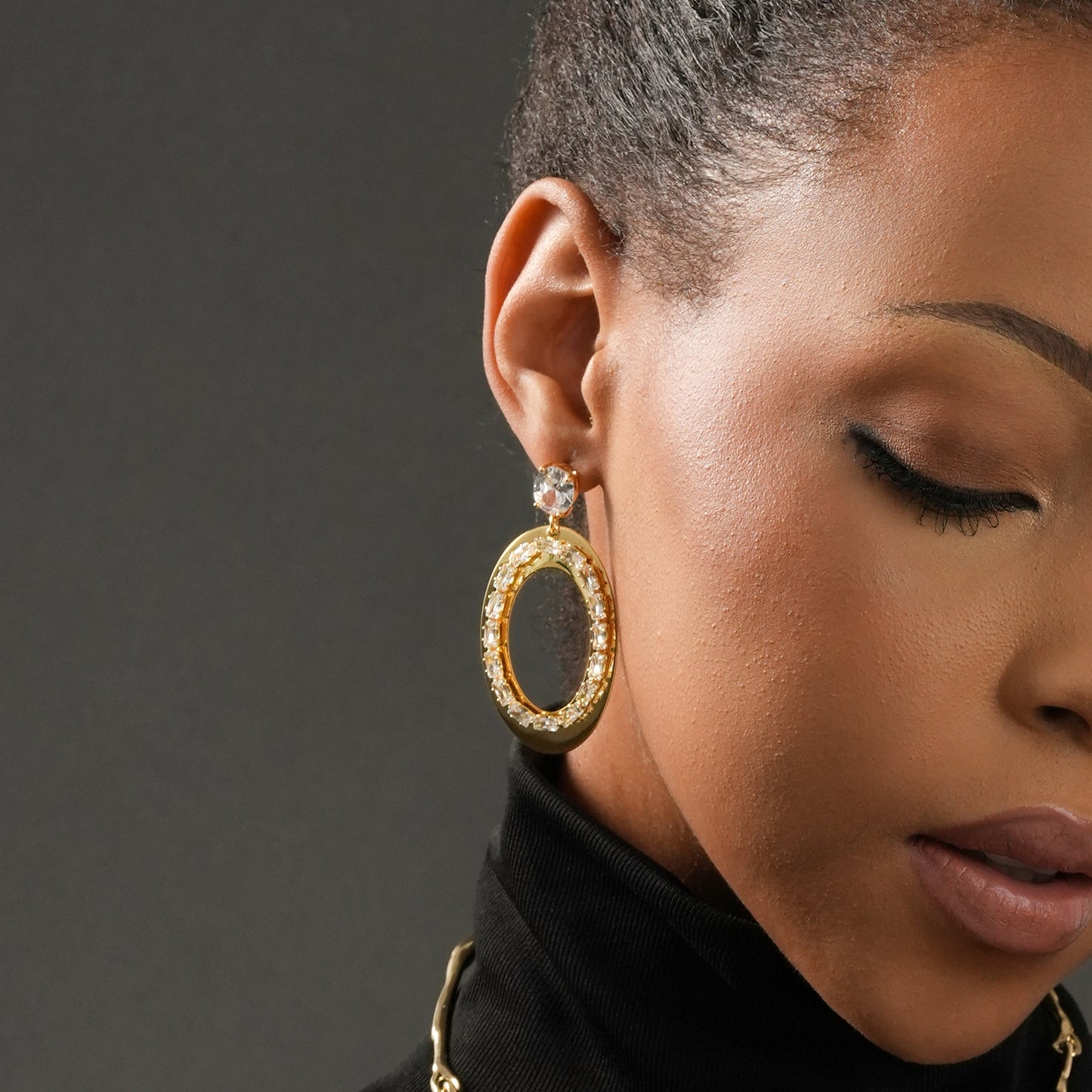 Gleam Oval Dangle Earrings