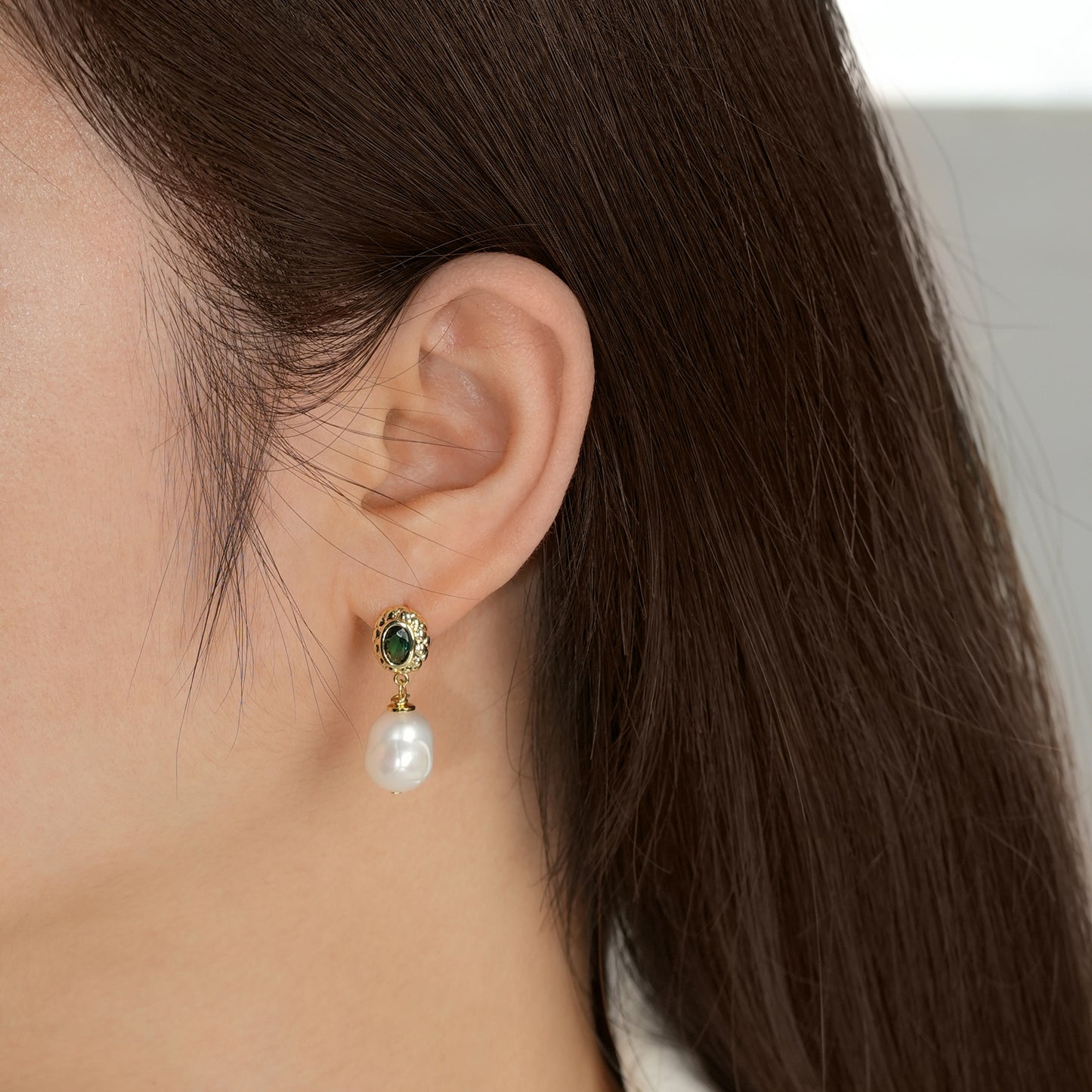 Emerald Natural Pearls Earrings