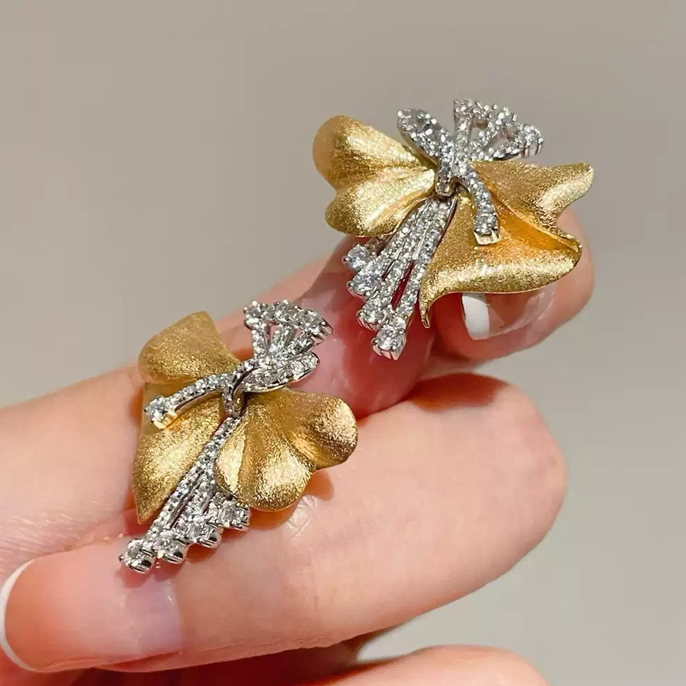 Bow Spark Grace Earrings