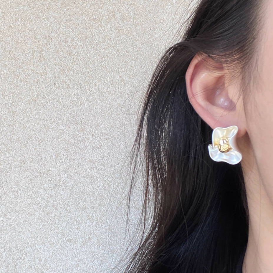 Blooming Wave Stud Earrings