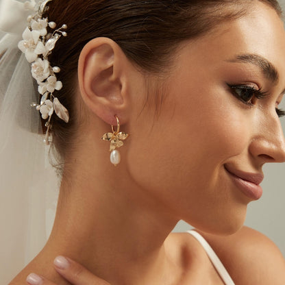 Dainty Floral Pearl Earirngs