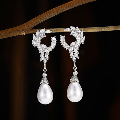 Elegance Pearl Dangle Earrings