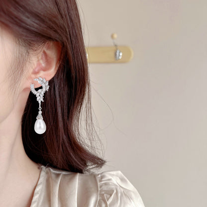 Elegance Pearl Dangle Earrings