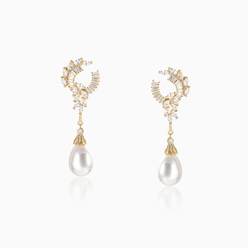 Elegance Pearl Dangle Earrings