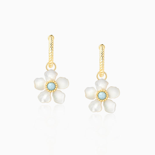 Mother of Pearls Blossom Earrings