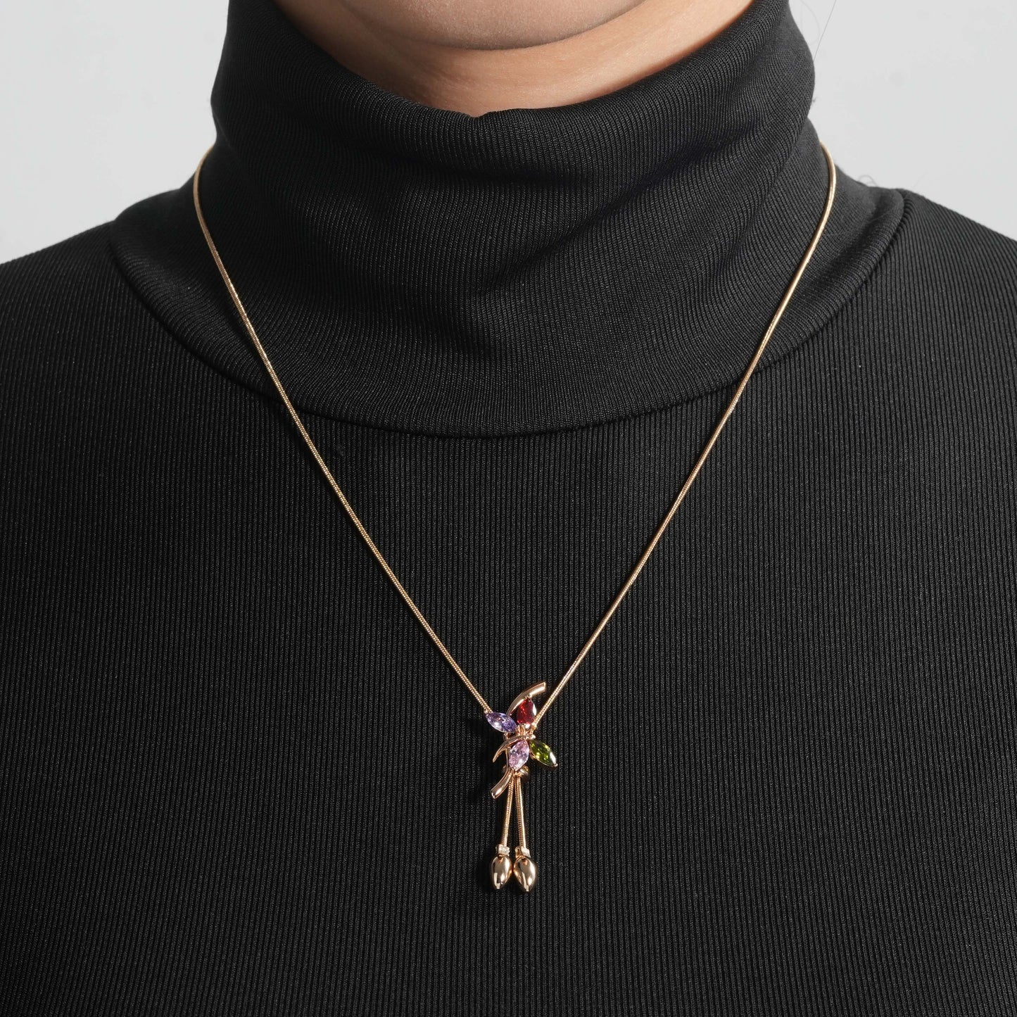 Blooming Vine Pendant Necklace