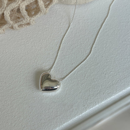 Hollwing Heart Pendant Necklace