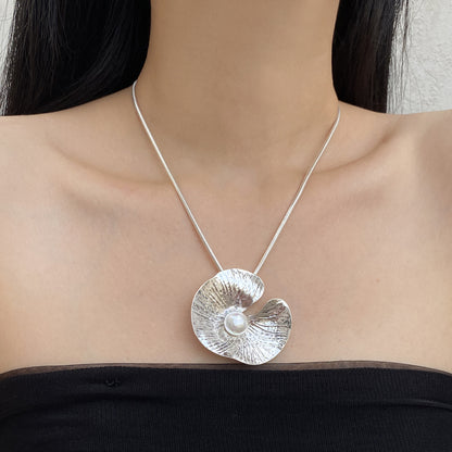 Spiral Pearl Shell Necklace