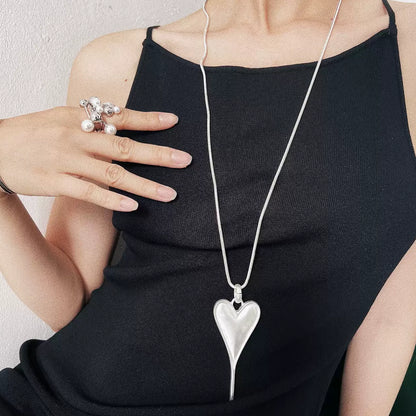 Elongated Heart Pendant Necklace