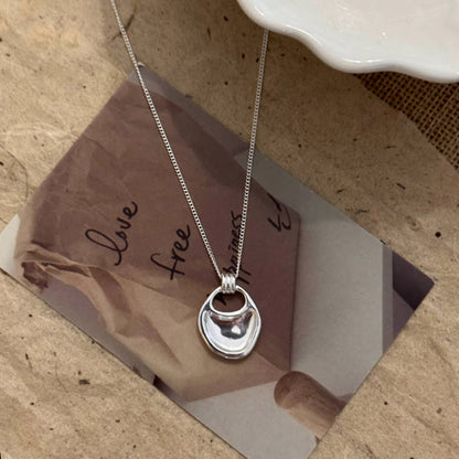Minimalist Fluid Pendant Necklace