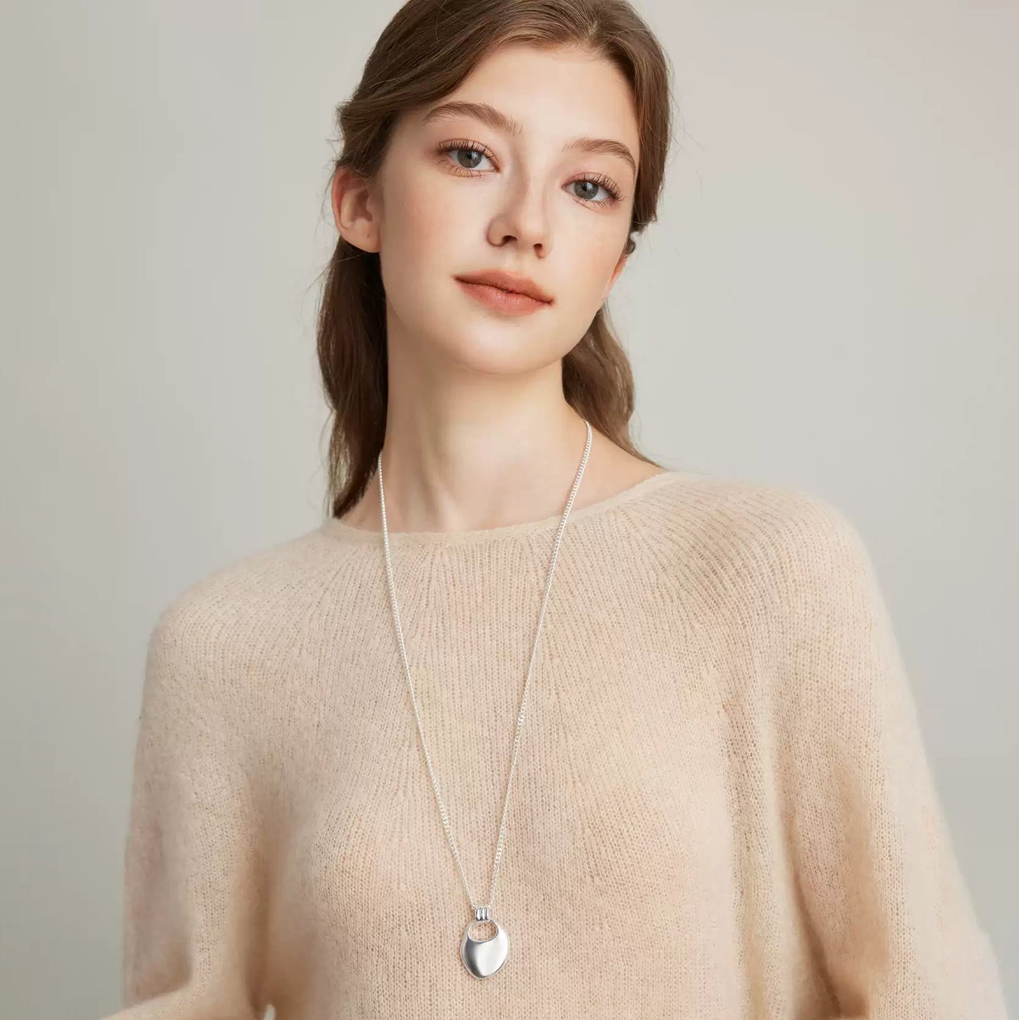 Minimalist Fluid Pendant Necklace