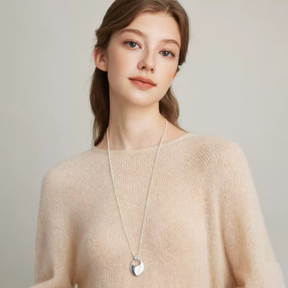 Minimalist Fluid Pendant Necklace