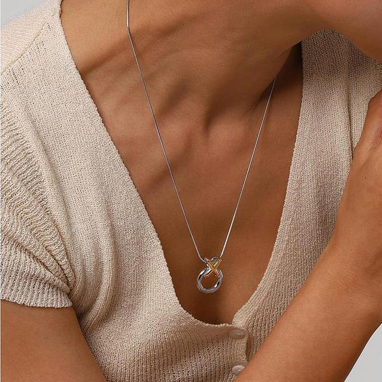Cross Loop Pendant Necklace