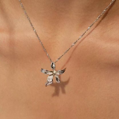 Minimal Blossom Necklace