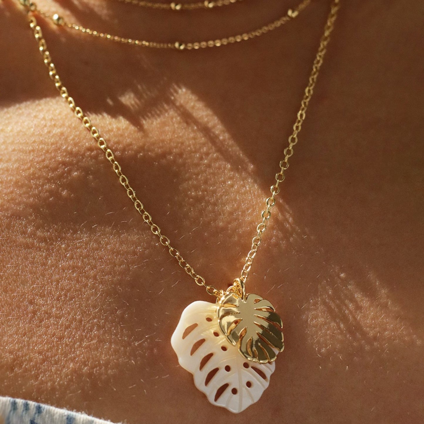 White Nacre Monstera Leaf Gold Plated Neckalce