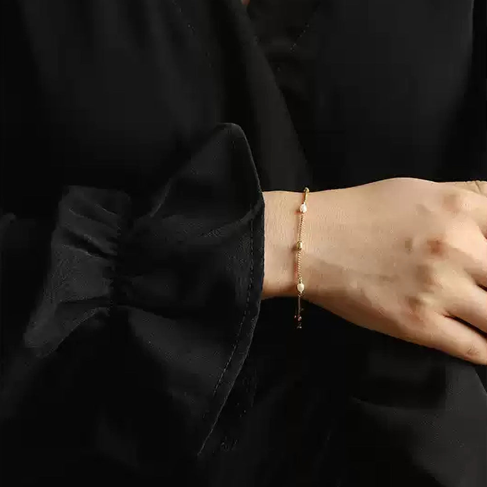 Elegant Gold Plated Hook Clasp Pearls Bracelet