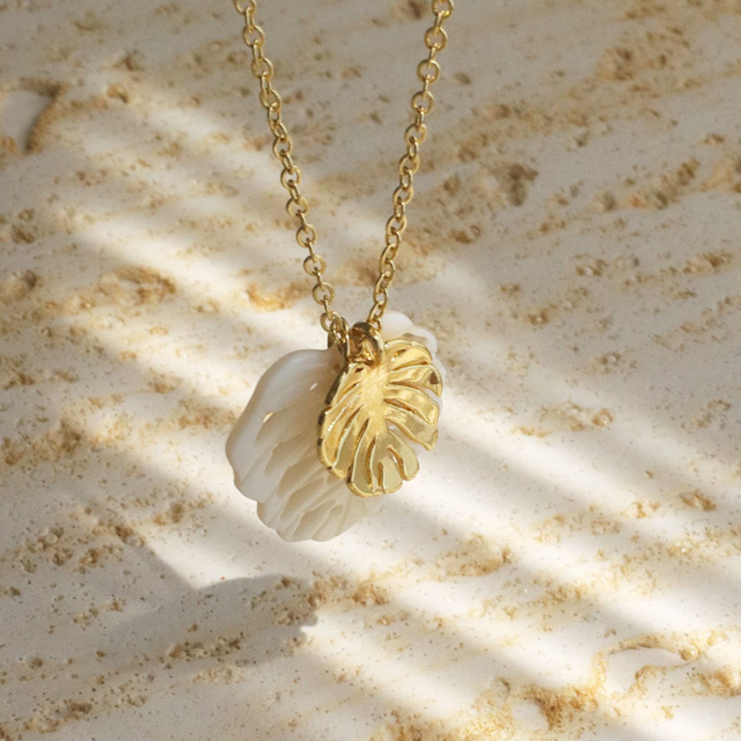 White Nacre Monstera Leaf Gold Plated Neckalce